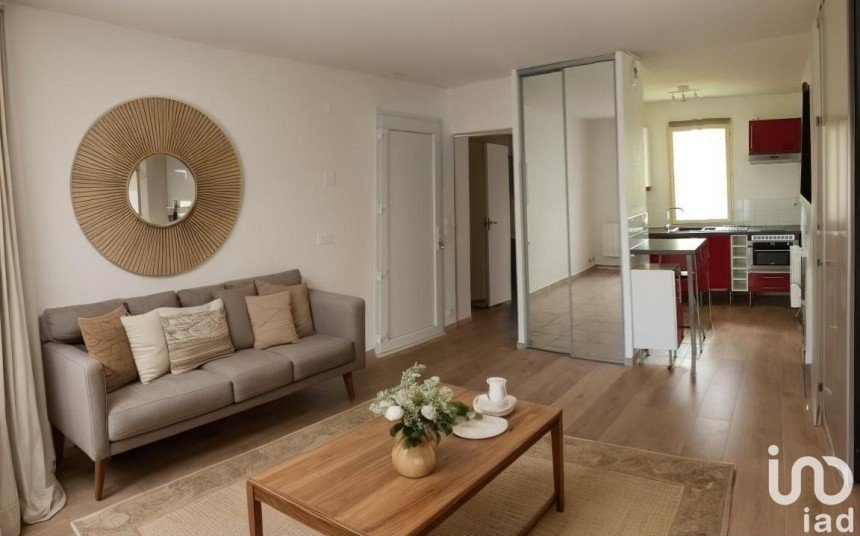 Apartment 1 room of 26 m² in Mennecy (91540)