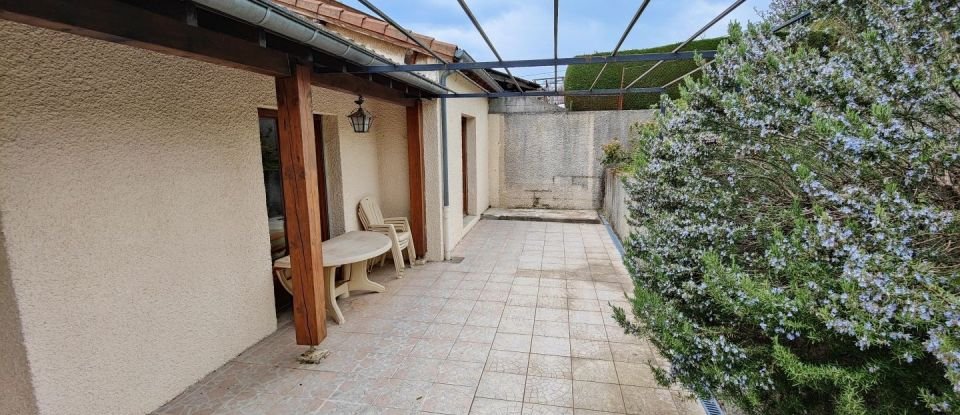 House 5 rooms of 155 m² in Le Crestet (07270)