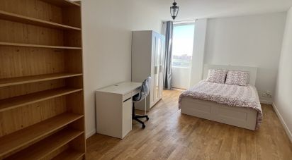 Appartement 1 pièce de 14 m² à - (91000)