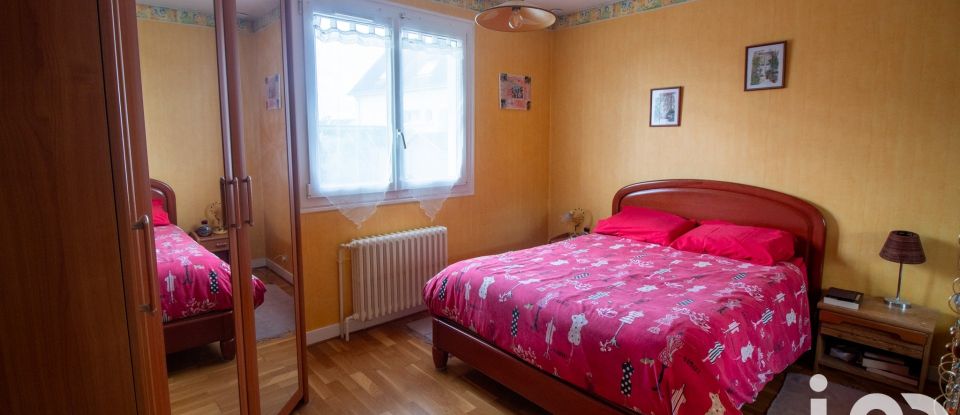 House 5 rooms of 90 m² in Beynes (78650)