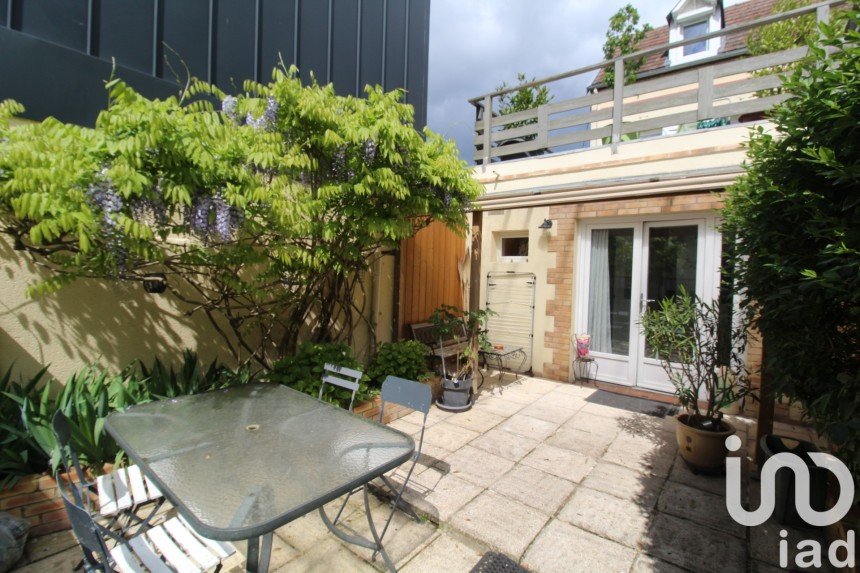 Town house 4 rooms of 62 m² in Le Petit-Quevilly (76140)