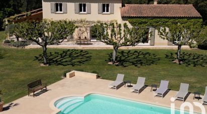 House 8 rooms of 240 m² in Rognes (13840)