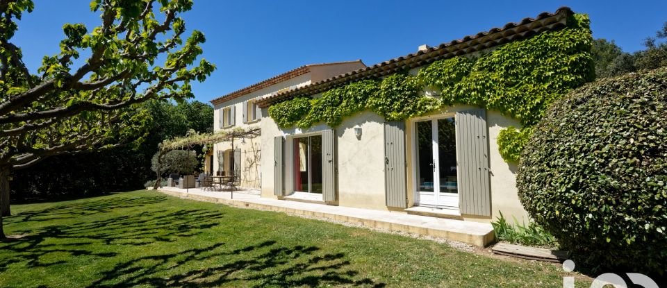 House 8 rooms of 240 m² in Rognes (13840)