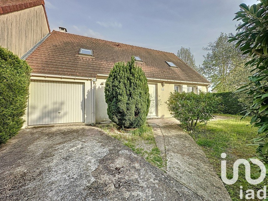 Maison traditionnelle 8 pièces de 151 m² à Itteville (91760)