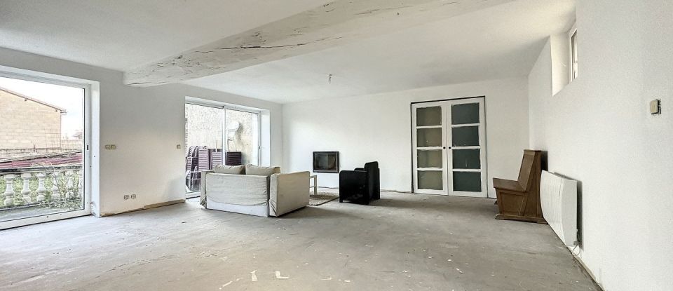 Maison 10 pièces de 389 m² à Douchy-Montcorbon (45220)