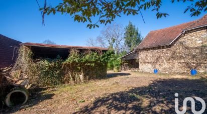 Farm 6 rooms of 132 m² in Saint-Cyr-les-Champagnes (24270)