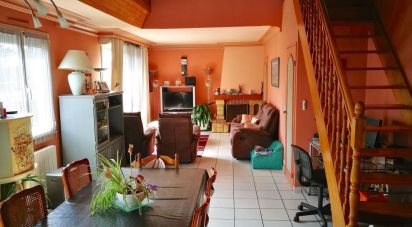 House 6 rooms of 100 m² in Vieux-Vy-sur-Couesnon (35490)