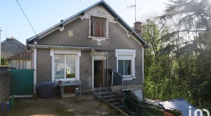 House 4 rooms of 77 m² in Montmorillon (86500)