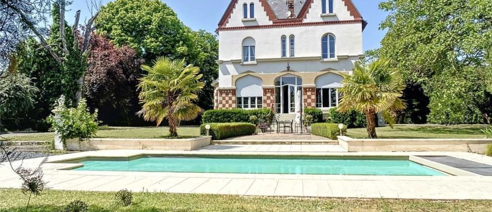 Mansion 10 rooms of 296 m² in Reims (51100)