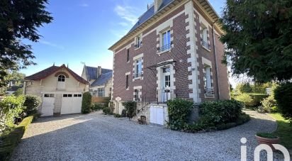 Mansion 9 rooms of 187 m² in Pierrefonds (60350)