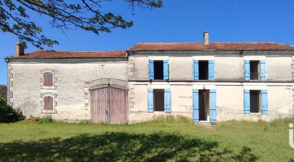 Maison traditionnelle 4 pièces de 114 m² à Sonnac (17160)