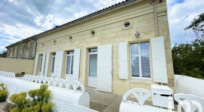 Maison de village 7 pièces de 221 m² à Saint-Christoly-Médoc (33340)