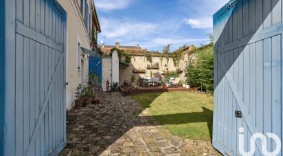 House 9 rooms of 206 m² in Fontainebleau (77300)