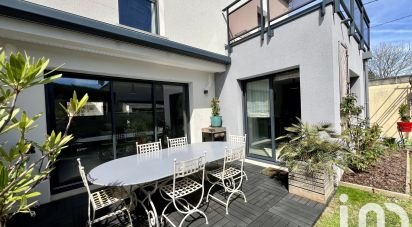 House 4 rooms of 98 m² in Agon-Coutainville (50230)