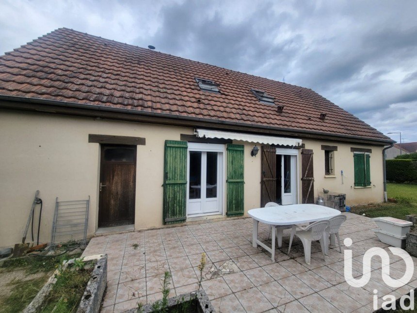 Traditional house 6 rooms of 125 m² in Ouzouer-sur-Loire (45570)