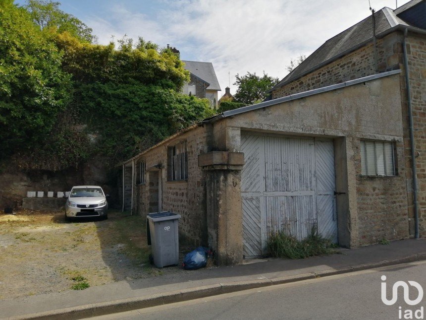 Parking/garage/box de 80 m² à Vire Normandie (14500)