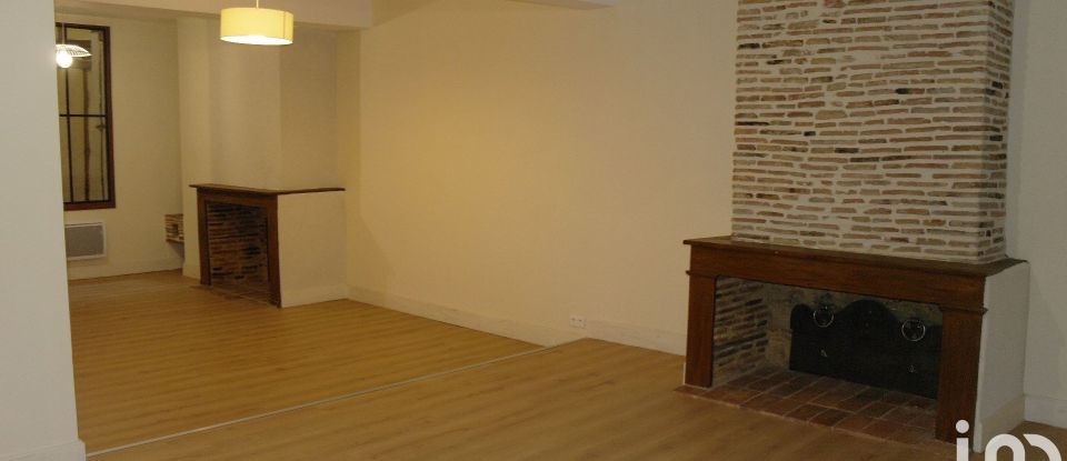 Building in Eauze (32800) of 446 m²