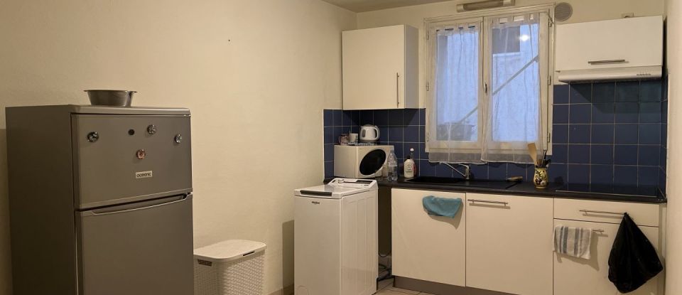 Appartement 3 pièces de 46 m² à Bagnols-sur-Cèze (30200)