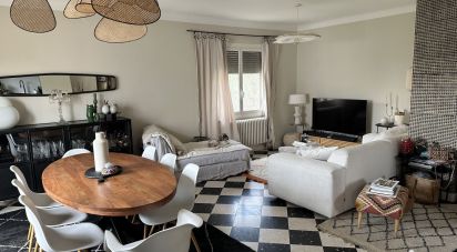 House 5 rooms of 120 m² in Arles (13200)
