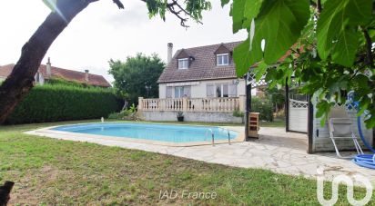 House 4 rooms of 82 m² in Vernouillet (78540)