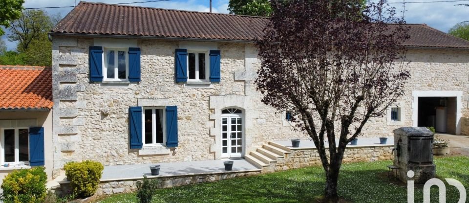 House 7 rooms of 180 m² in Marthon (16380)
