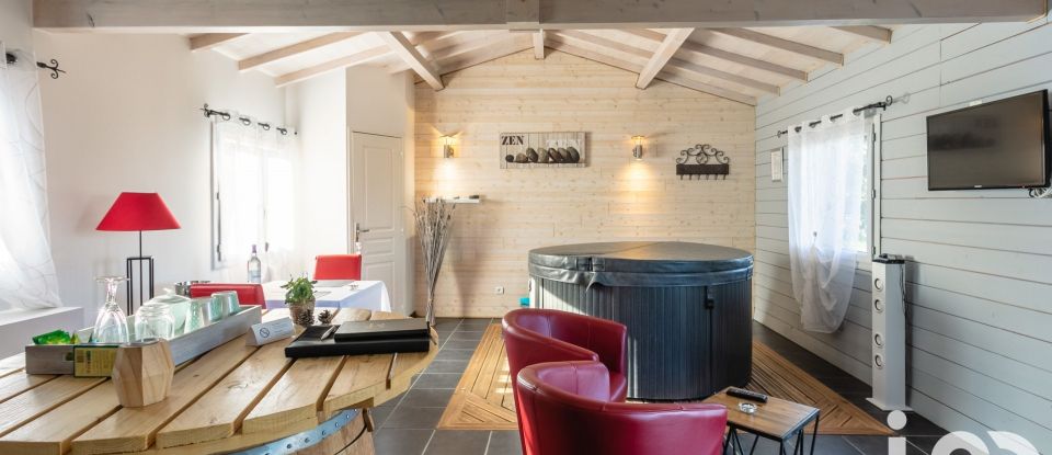 Lodge 10 rooms of 262 m² in Saint-Cybranet (24250)