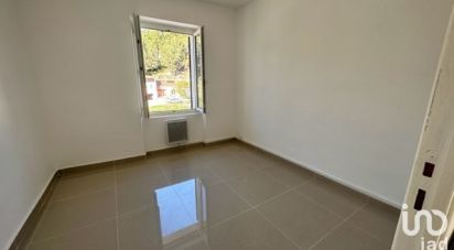 Apartment 3 rooms of 32 m² in - (13830)