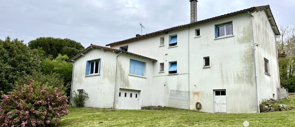 Traditional house 8 rooms of 153 m² in Celles-sur-Belle (79370)
