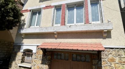 Traditional house 7 rooms of 151 m² in Clamart (92140)