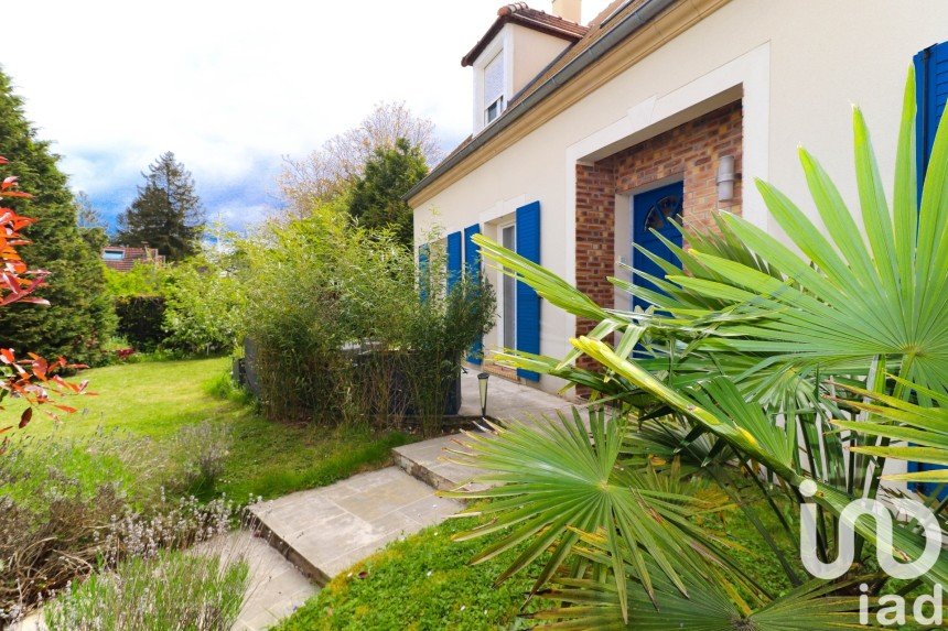 Traditional house 6 rooms of 142 m² in La Norville (91290)