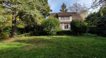 House 7 rooms of 166 m² in Aulnay-sur-Mauldre (78126)