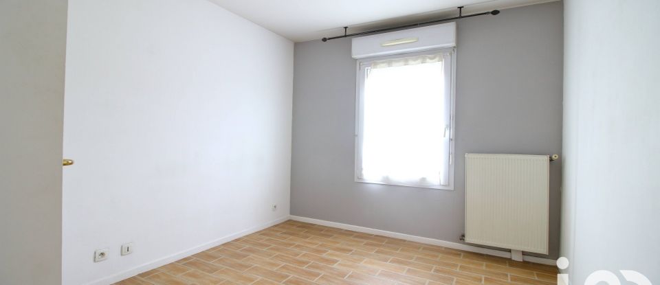 Appartement 2 pièces de 44 m² à Guyancourt (78280)
