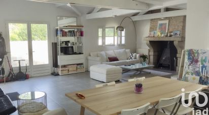 House 6 rooms of 130 m² in Luzarches (95270)