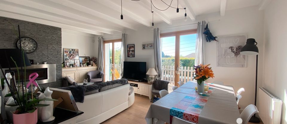 House 6 rooms of 141 m² in Dompierre-sur-Mer (17139)