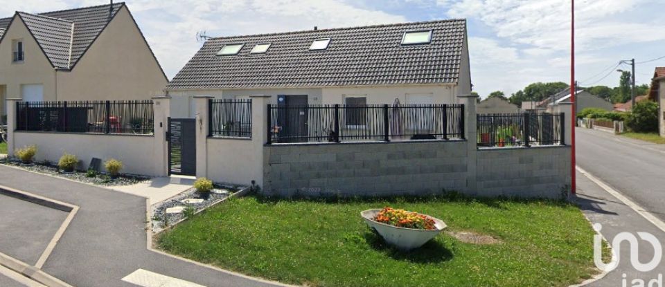 Maison 6 pièces de 117 m² à Souain-Perthes-lès-Hurlus (51600)