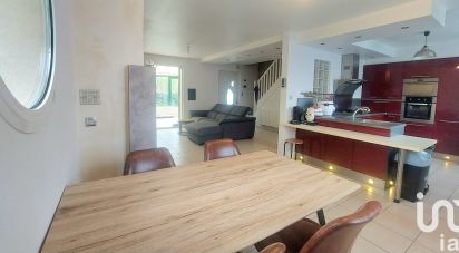 Maison 6 pièces de 130 m² à Sortosville-en-Beaumont (50270)