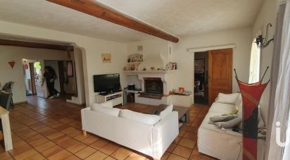 Traditional house 5 rooms of 143 m² in Pertuis (84120)