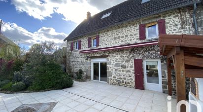 Country house 4 rooms of 128 m² in Sainte-Feyre (23000)
