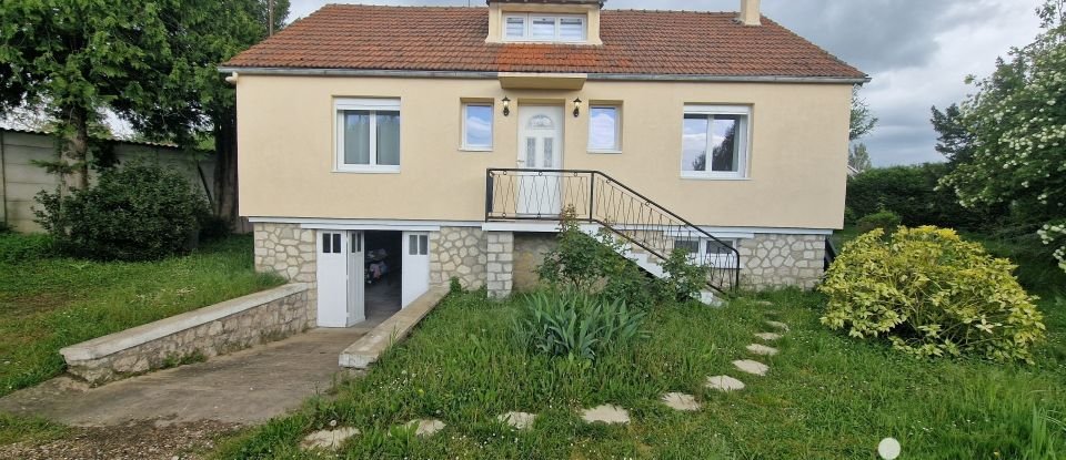 House 6 rooms of 140 m² in Montargis (45200)