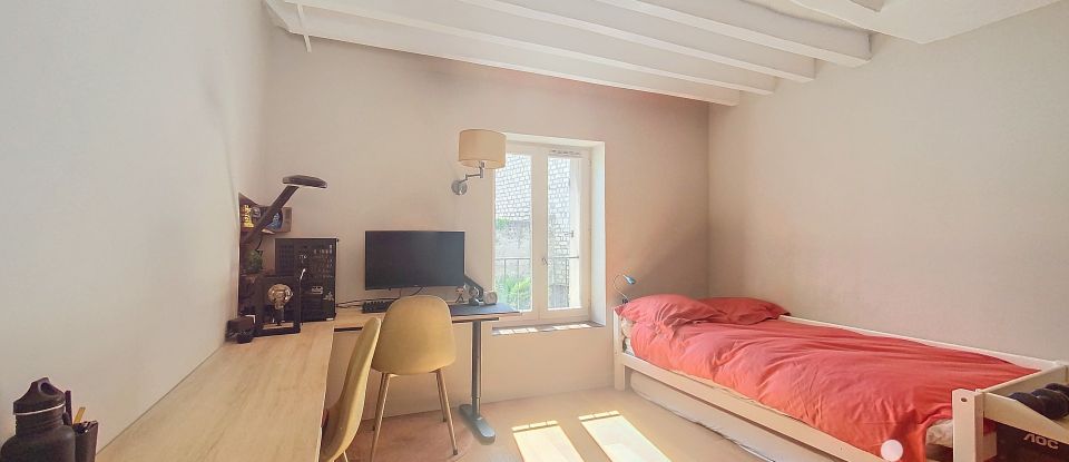 Apartment 3 rooms of 85 m² in Nanterre (92000)