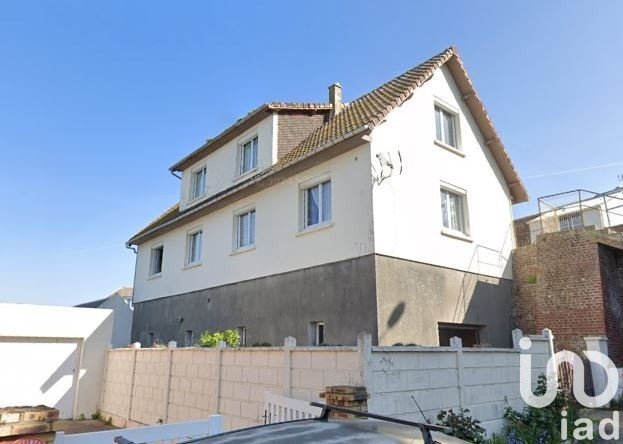 House 7 rooms of 137 m² in Ault (80460)