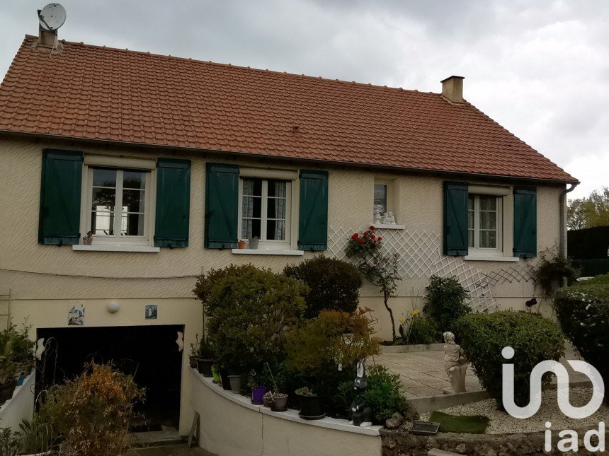Traditional house 4 rooms of 87 m² in Le Blanc (36300)