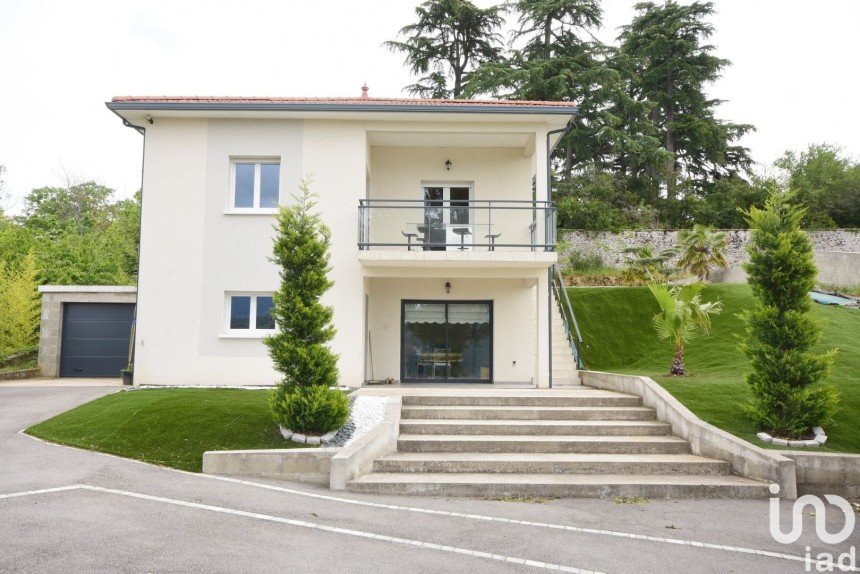 Vente Maison 155m² 6 Pièces à Saint-Clair-du-Rhône (38370) - Iad France