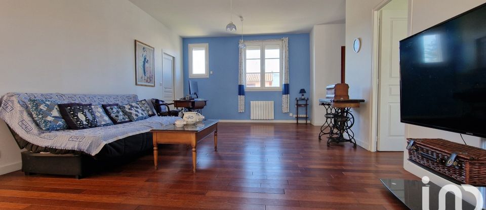 House 5 rooms of 94 m² in Royan (17200)