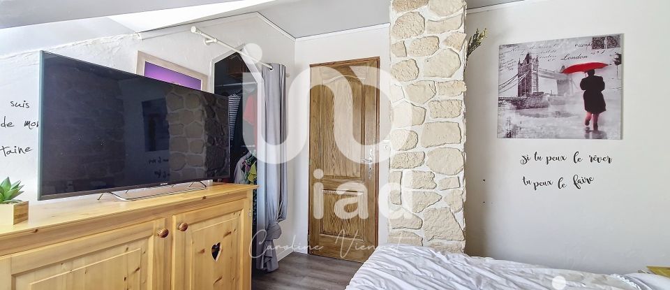 House 6 rooms of 161 m² in Morbier (39400)