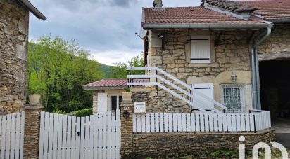 Maison de village 4 pièces de 65 m² à Cheignieu-la-Balme (01510)