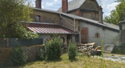 House 6 rooms of 113 m² in NEUVY-EN-MAUGES (49120)