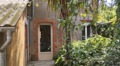 House 6 rooms of 113 m² in NEUVY-EN-MAUGES (49120)