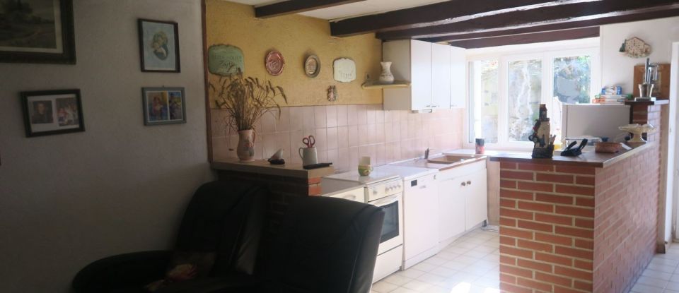 House 3 rooms of 75 m² in Bonnes (86300)