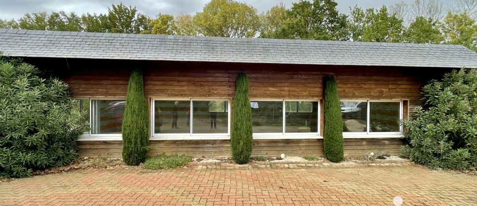 Maison traditionnelle 6 pièces de 167 m² à Ligné (44850)